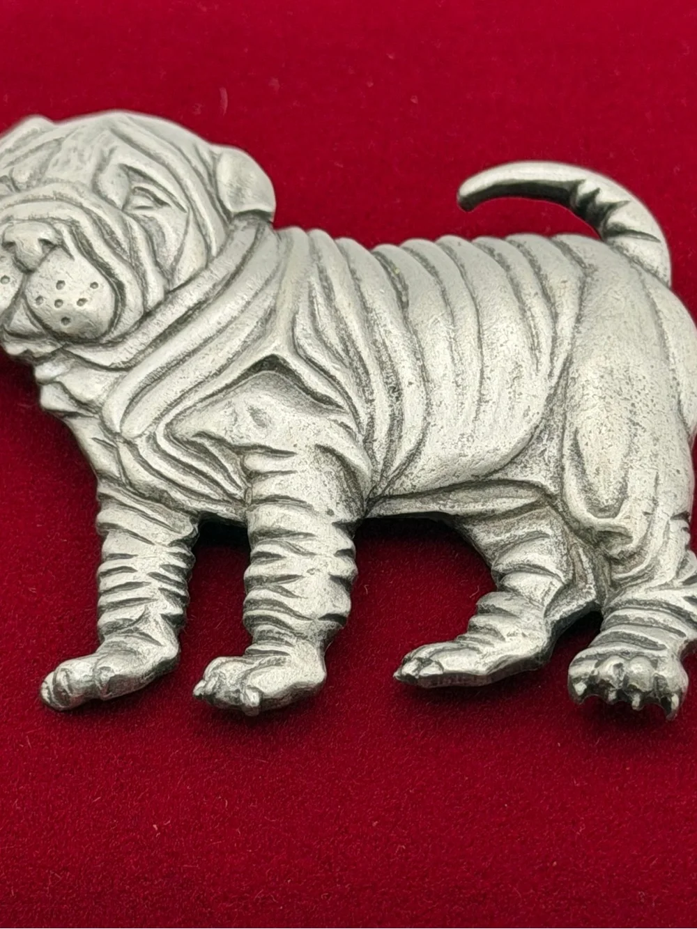 Vintage Silver Shar Pei Dog brooch pin
